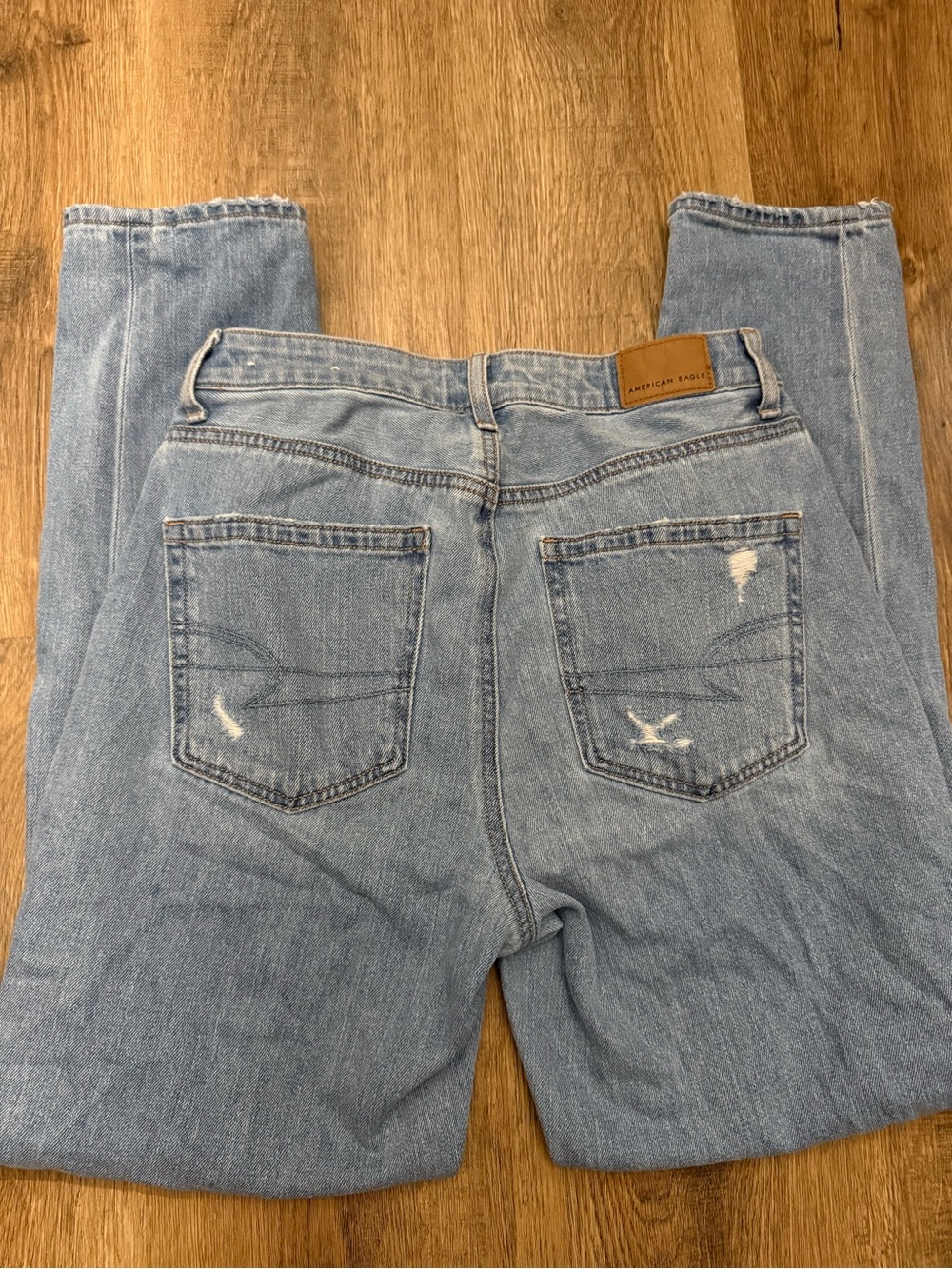 American Eagle Mom Jean - Picture 7 of 8